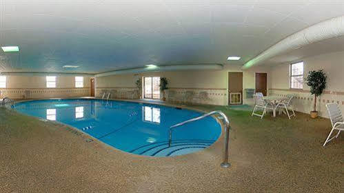 Quality At I-80 Inn 2*